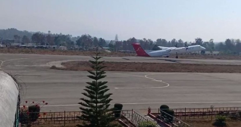धनगढीबाट काठमाडौं उडेको श्री एयरको जहाज गौतमबुद्ध विमानस्थलमा अवतरण